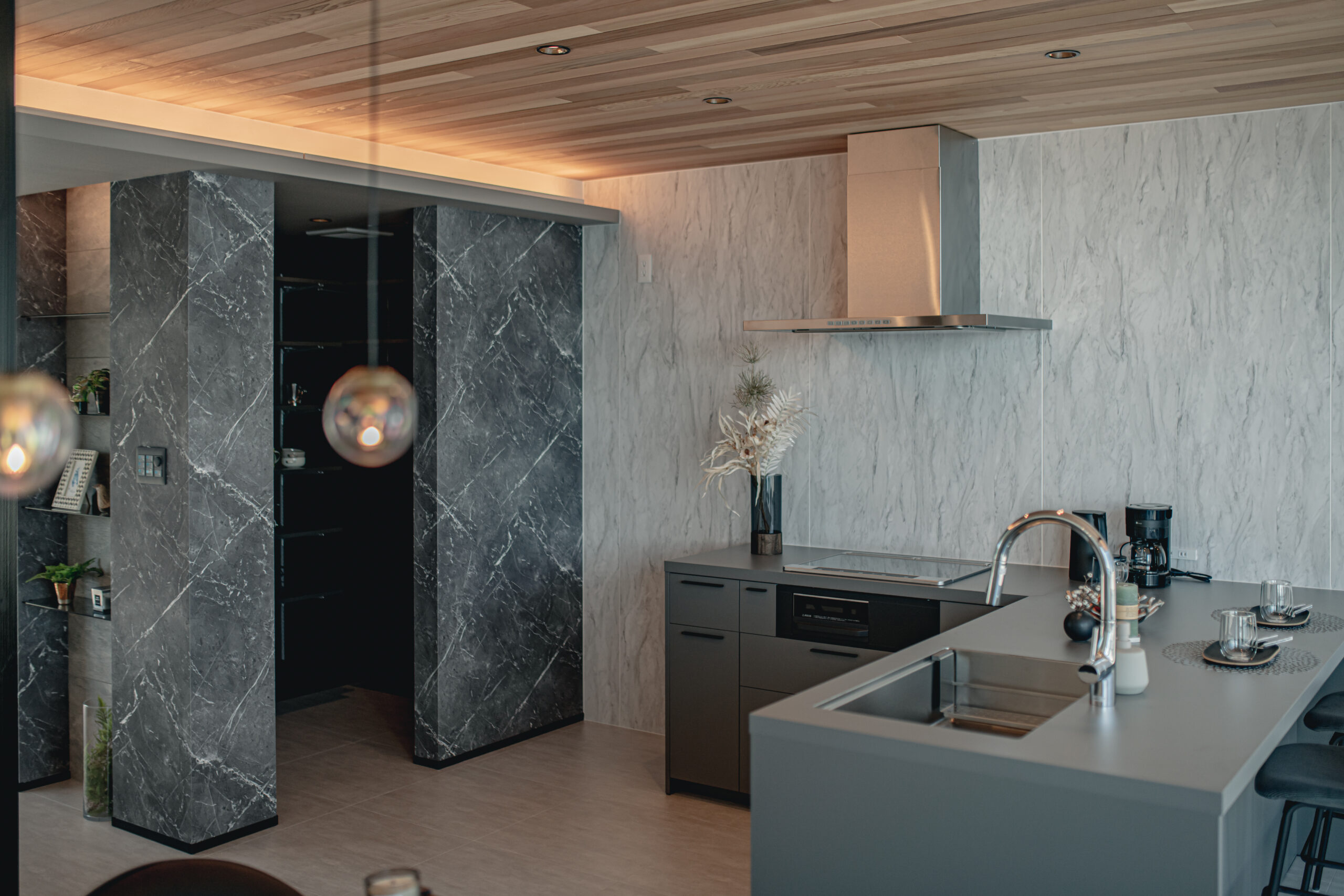 生活感を上手に隠す、キッチン